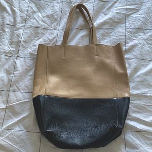 Rectangle leather tote bag beige and black